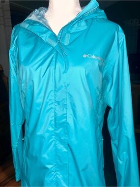 Columbia Women's Bright Teal Hooded Rain Jacket